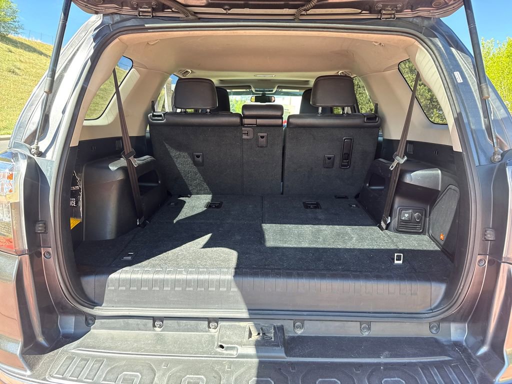 Used 2017 Toyota 4Runner Limited image 7