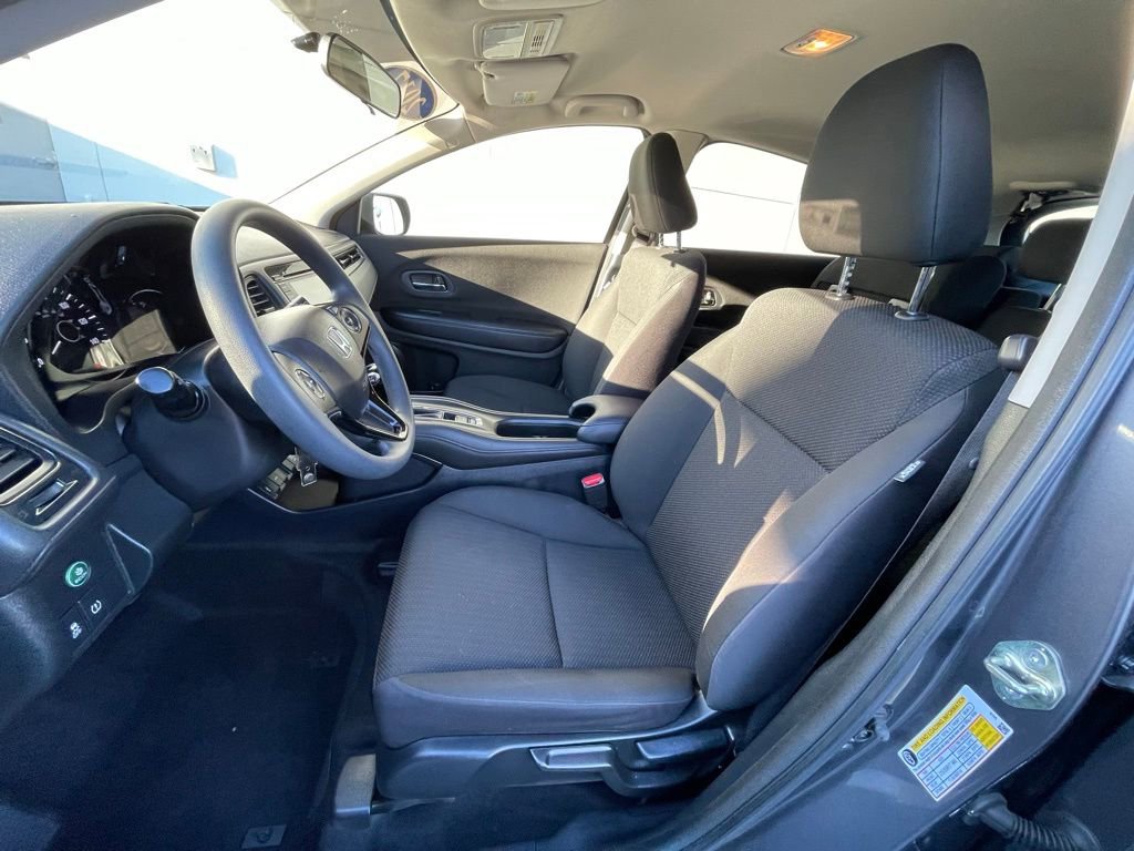 Certified 2017 Honda HR-V LX image 24