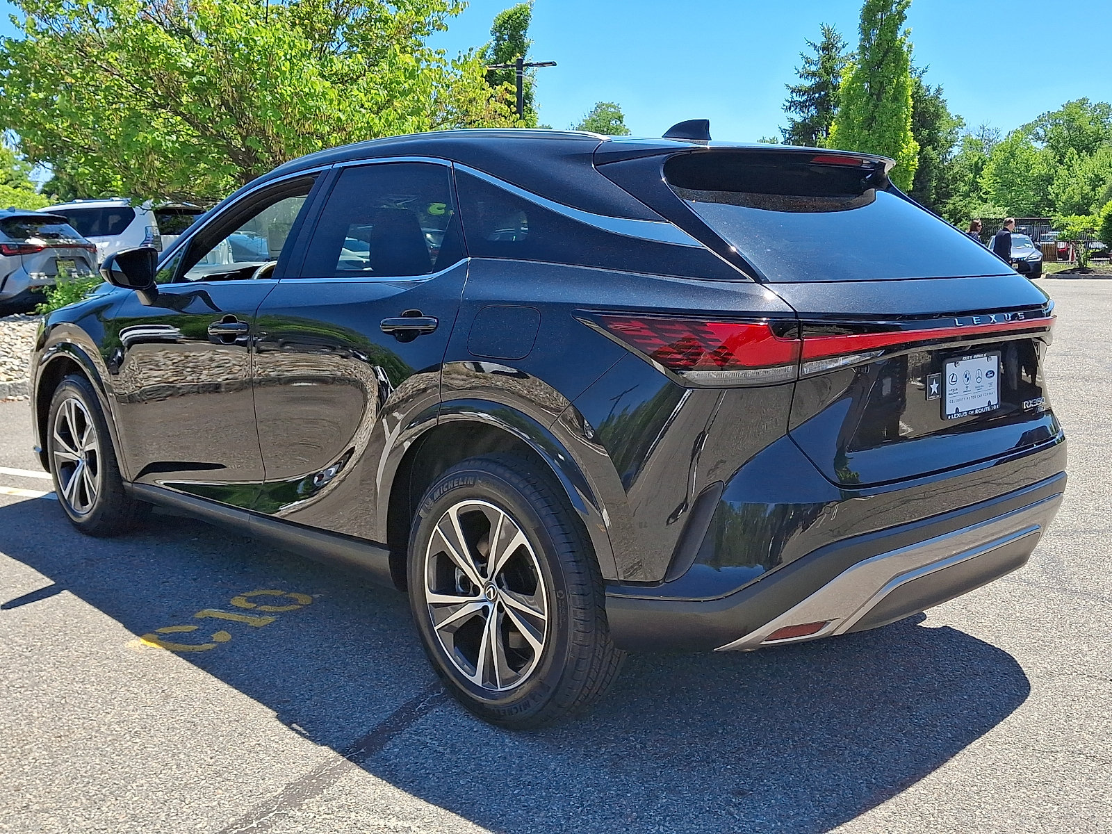 Certified 2023 Lexus RX 350 Premium w/ Accessory Package AWD/4WD image 4