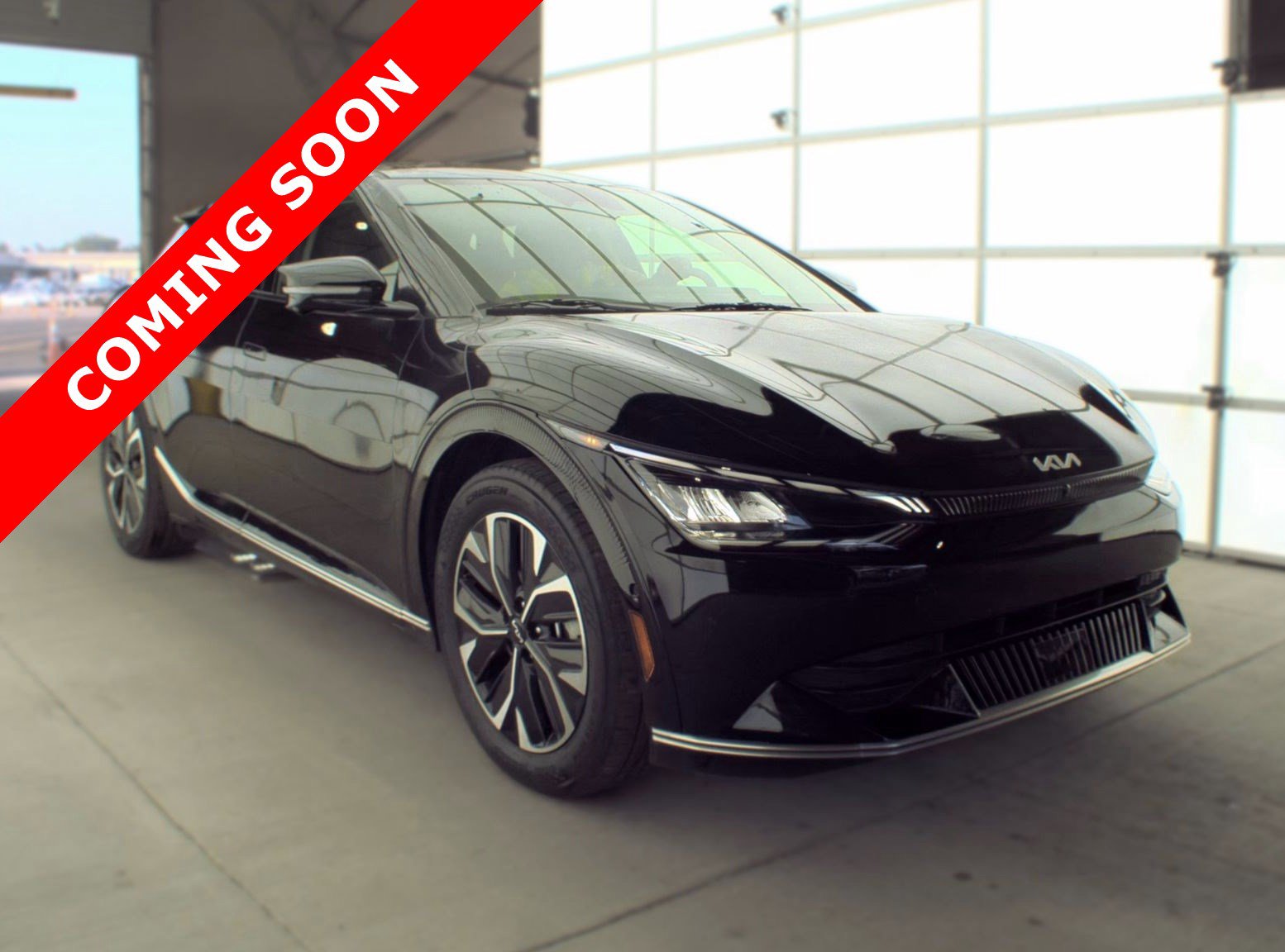 Used 2024 Kia EV6 Wind w/ Wind Technology Package AWD/4WD image 3