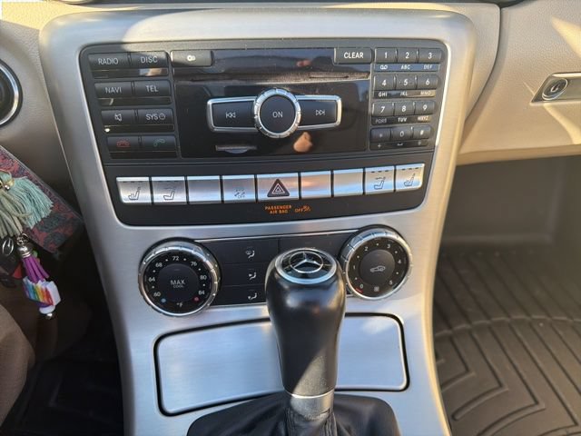 Used 2012 Mercedes-Benz SLK 350 image 15