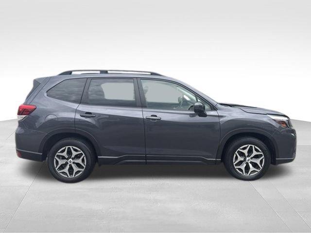 Used 2020 Subaru Forester Premium AWD/4WD image 8