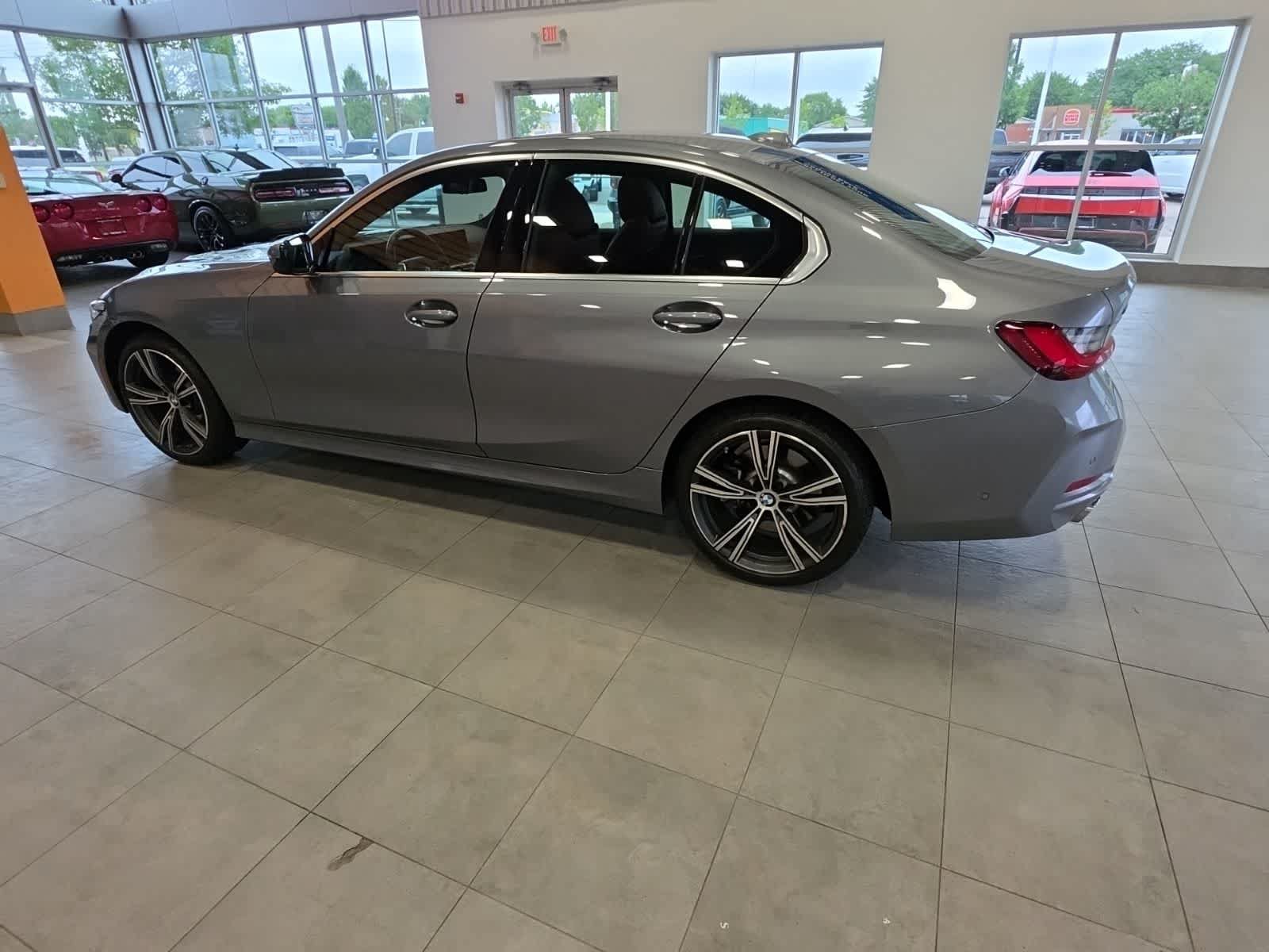 Used 2024 BMW 330i xDrive Sedan w/ Premium Package AWD/4WD image 14