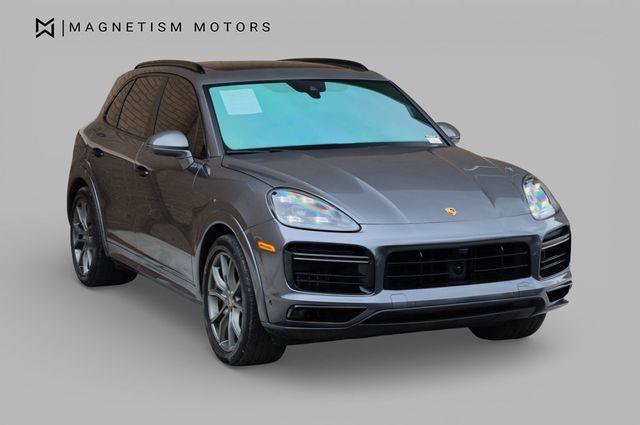Used 2023 Porsche Cayenne Turbo AWD/4WD image 7