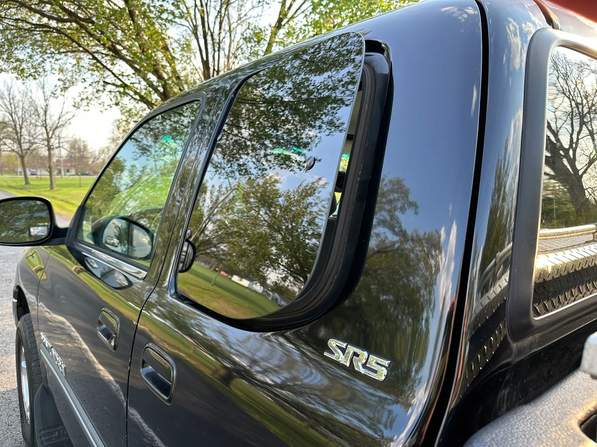 Used 2000 Toyota Tundra SR5 RWD image 9