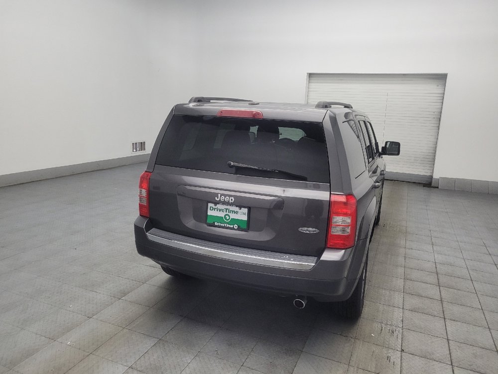 Used 2016 Jeep Patriot High Altitude FWD image 7