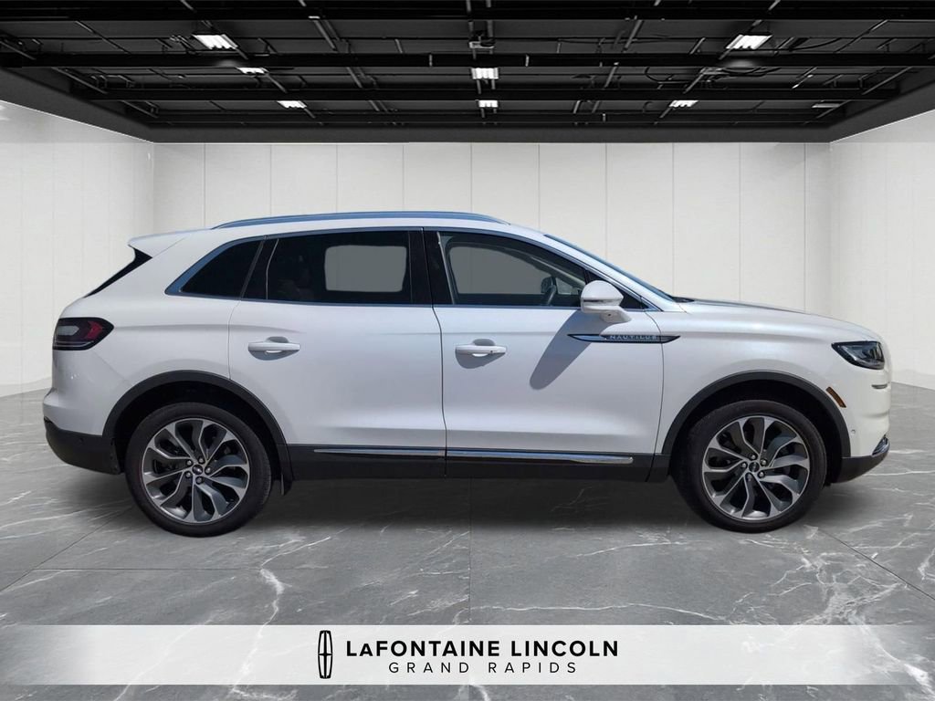 Certified 2023 Lincoln Nautilus Reserve w/ Equipment Group 201A AWD/4WD image 6