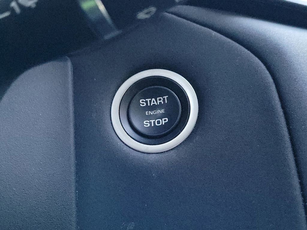 Used 2025 Land Rover Range Rover Velar Dynamic SE AWD/4WD image 37