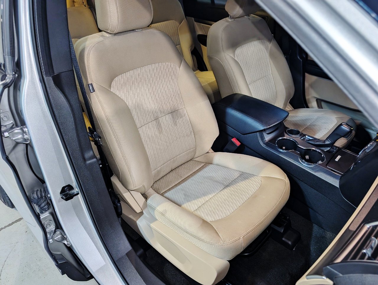 Used 2017 Ford Explorer FWD image 32