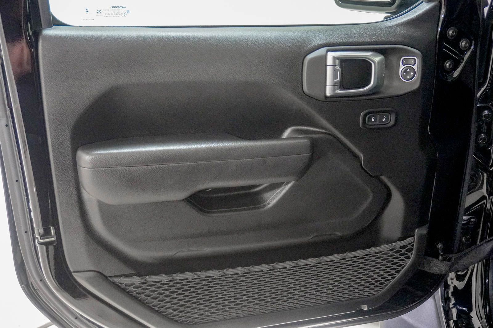 Used 2023 Jeep Gladiator Sport image 14