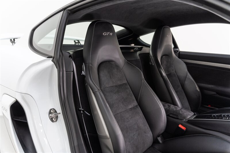 Used 2016 Porsche Cayman GT4 RWD image 54