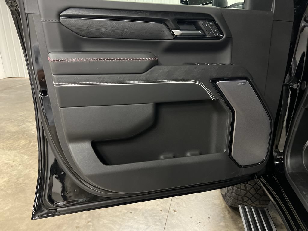 New 2026 GMC Sierra 2500 AT4X w/ LPO, Black Badging Package AWD/4WD image 15