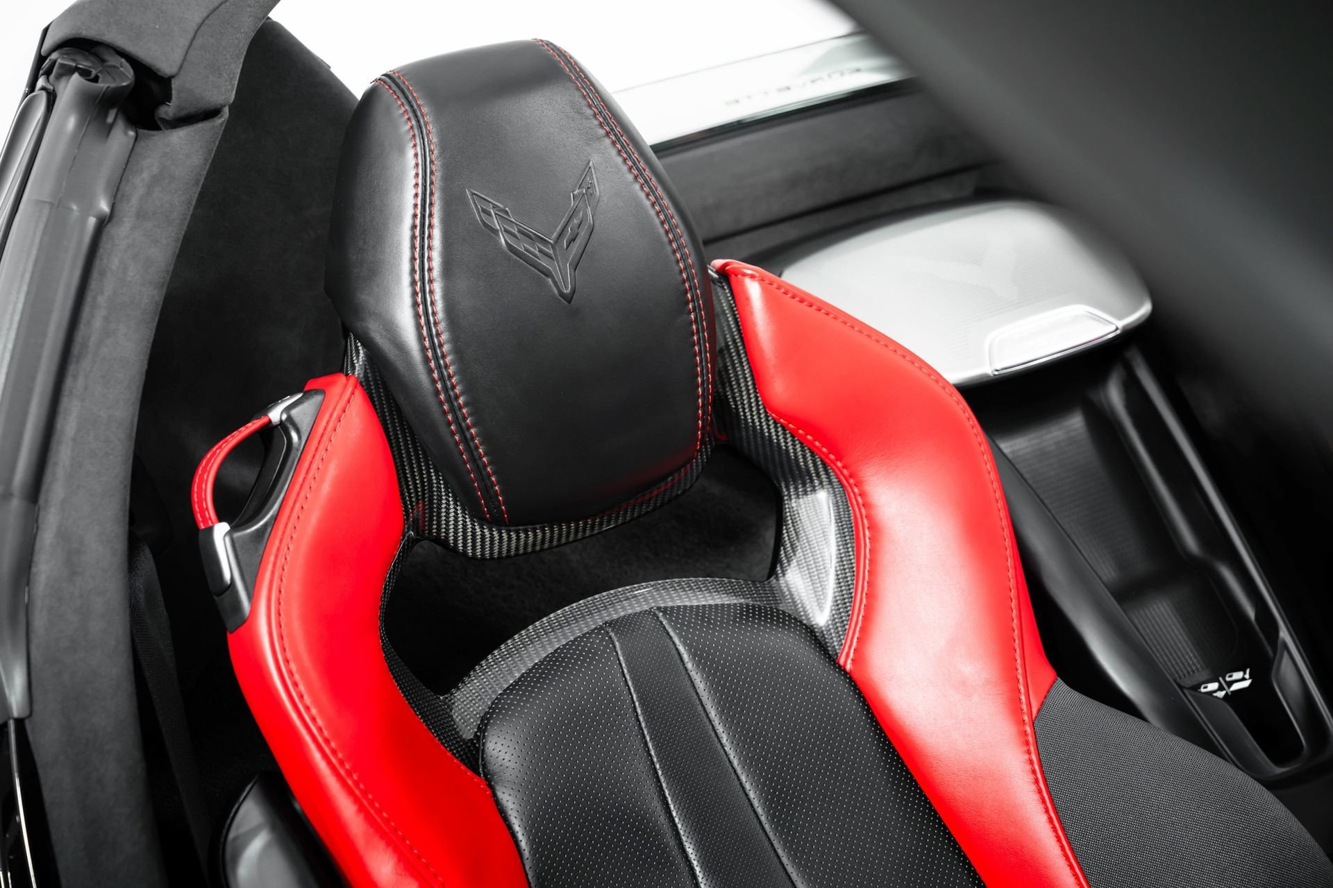 Used 2024 Chevrolet Corvette Z06 RWD image 92