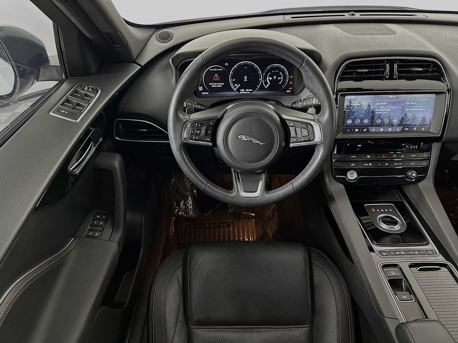 Used 2018 Jaguar F-PACE Prestige AWD/4WD image 24
