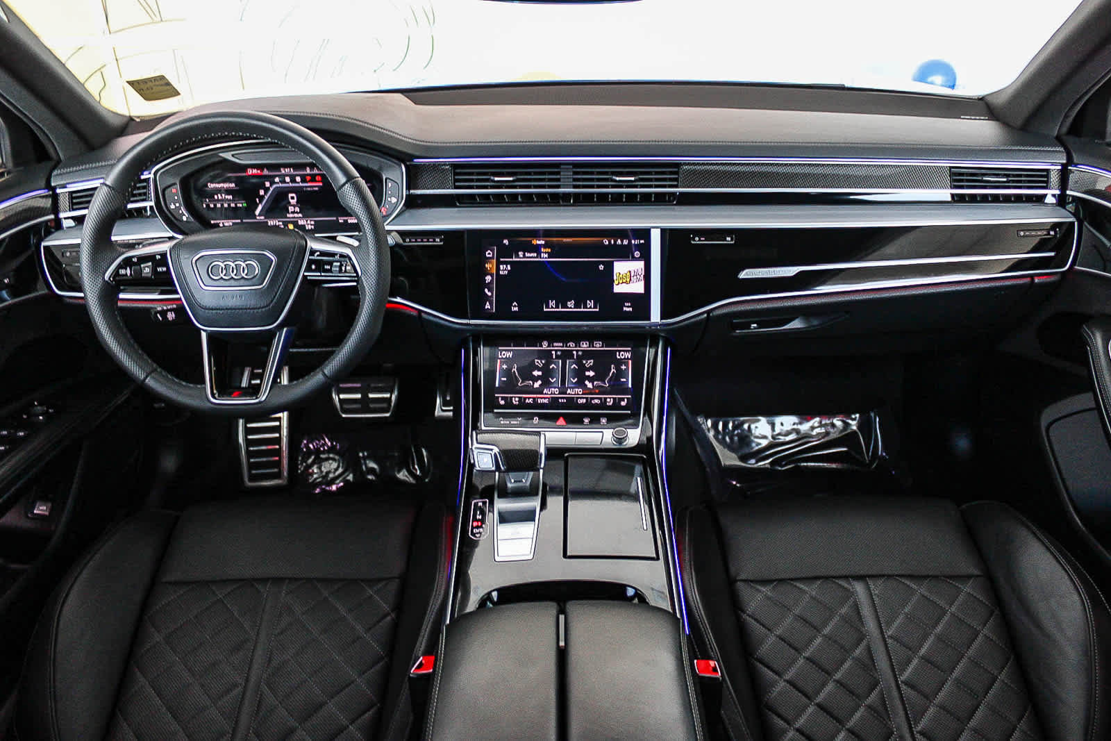 Used 2024 Audi S8 w/ S8 Black Optic Plus Package AWD/4WD image 12