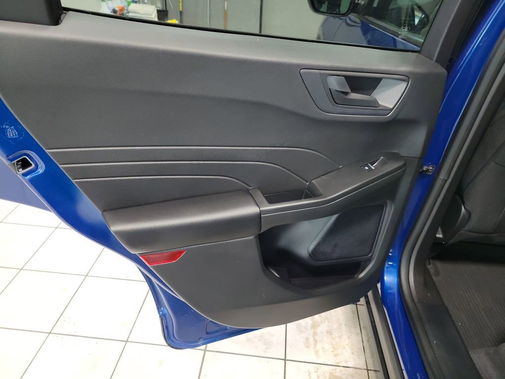 Used 2023 Ford Escape Active image 28