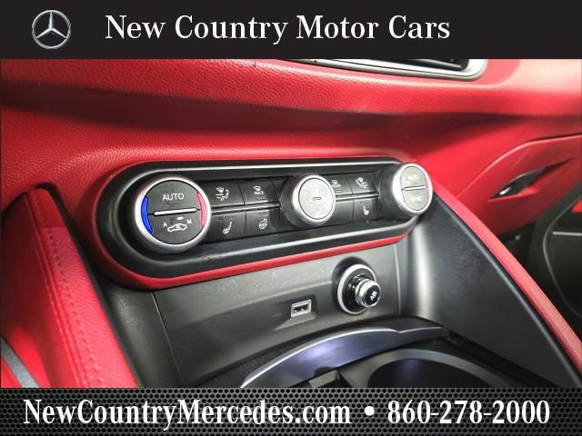 Used 2021 Alfa Romeo Stelvio Ti w/ Nero Edizione image 22