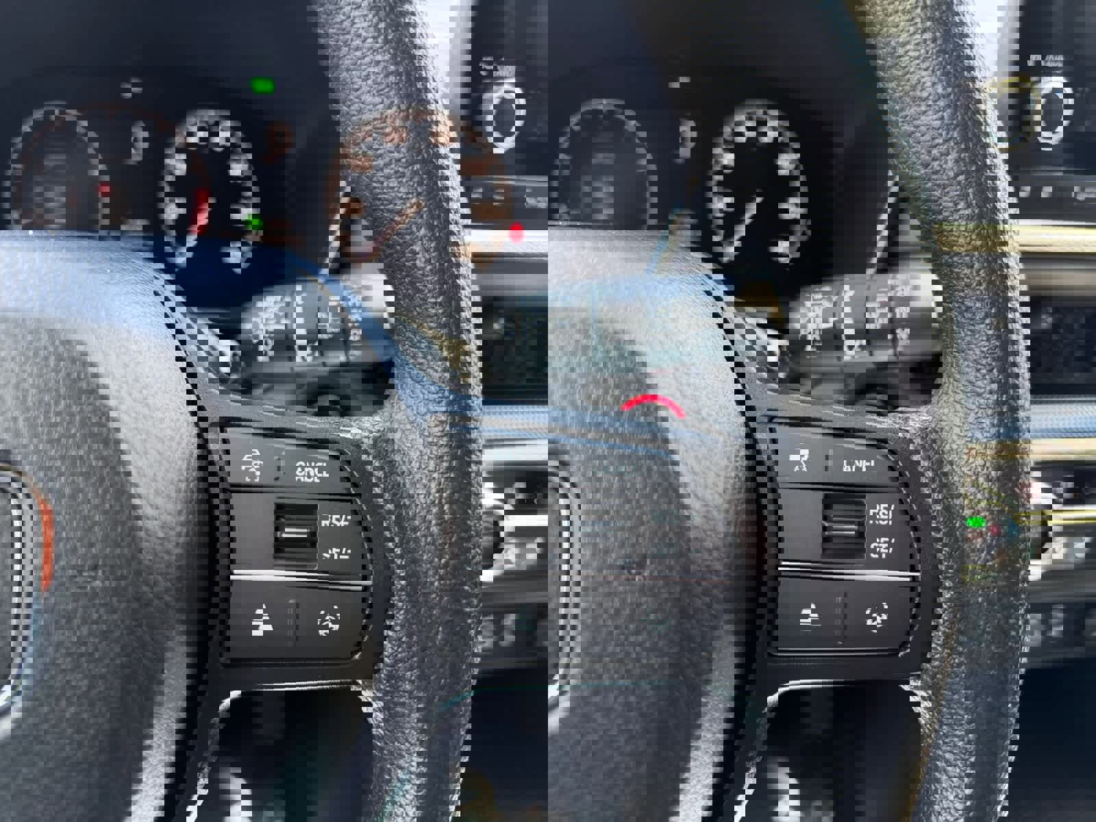 Used 2025 Honda CR-V EX image 21