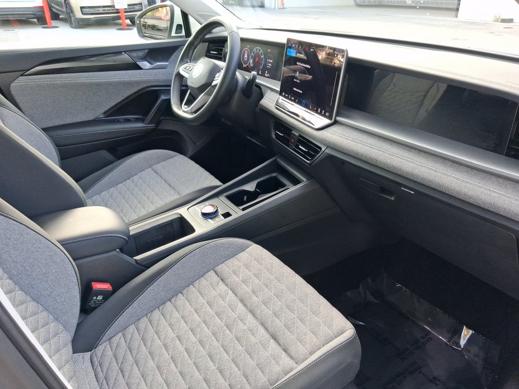 Used 2026 Volkswagen Tiguan S FWD image 27