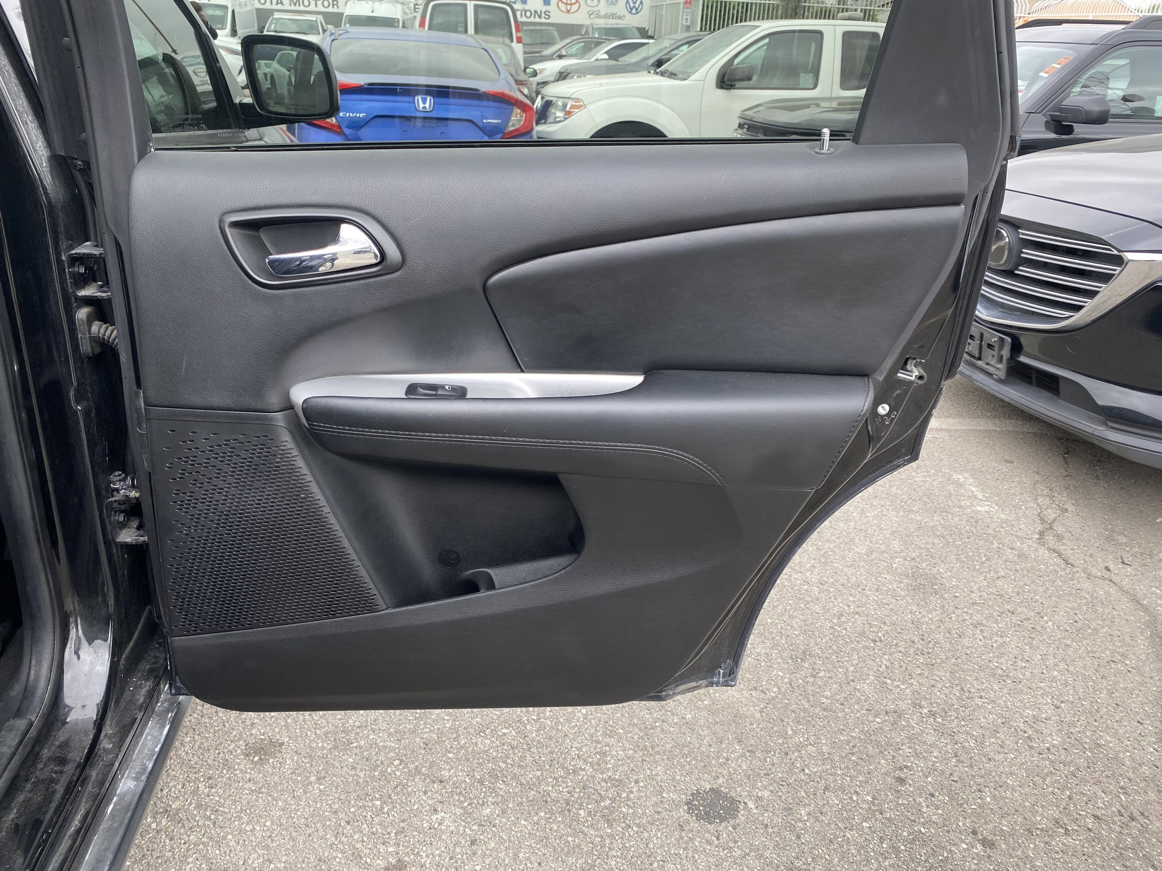 Used 2018 Dodge Journey SXT w/ Connectivity Group image 20