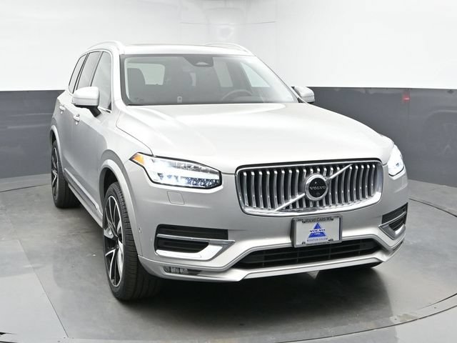 Used 2023 Volvo XC90 B6 Plus AWD/4WD image 2