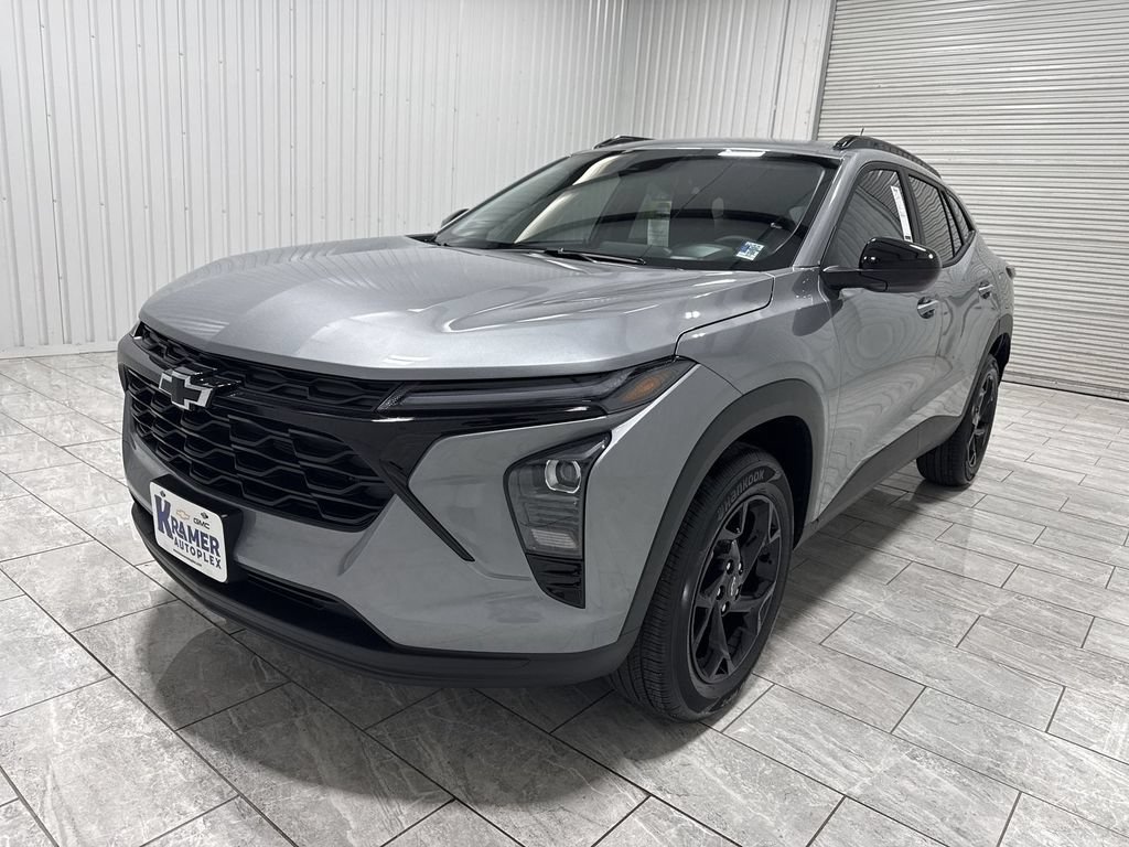 New 2026 Chevrolet Trax LT w/ Midnight Edition FWD video 1