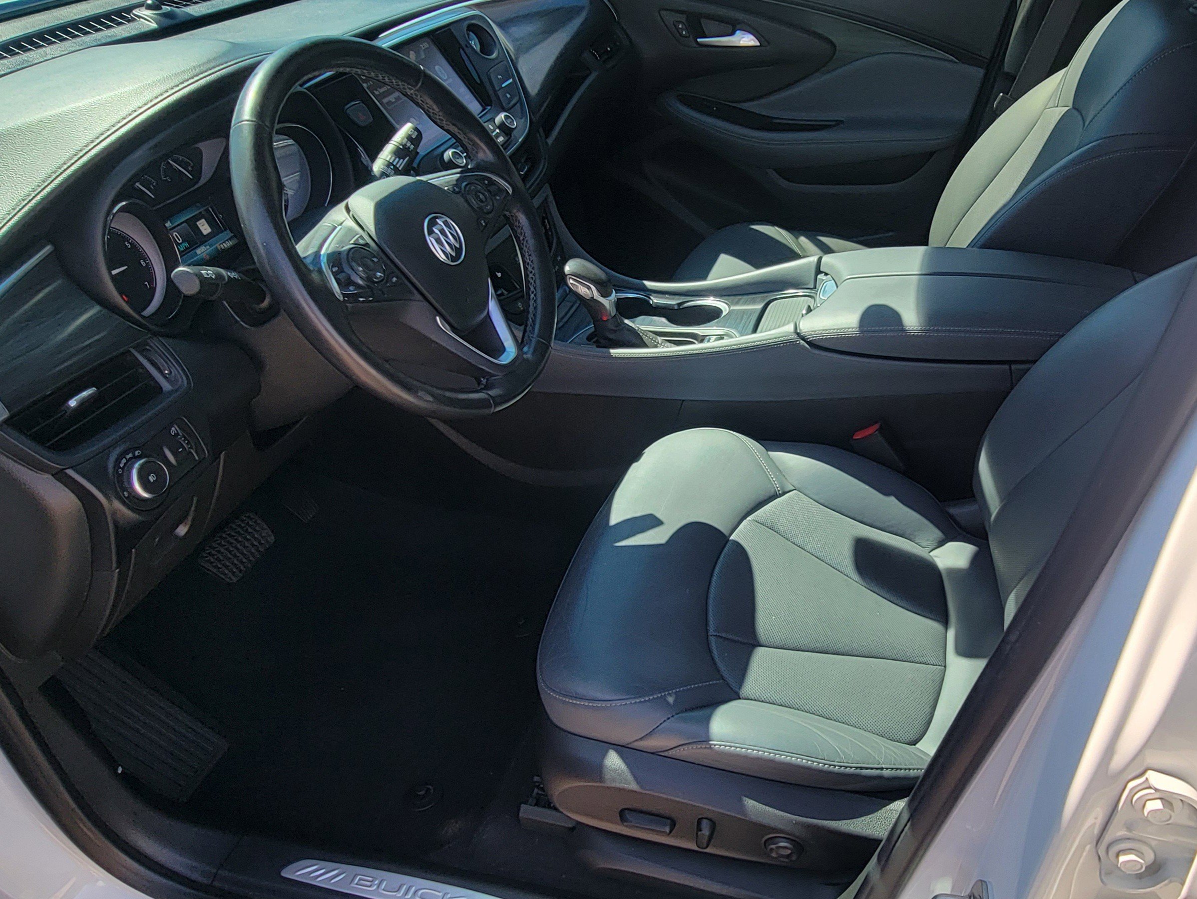 Used 2020 Buick Envision Essence image 9
