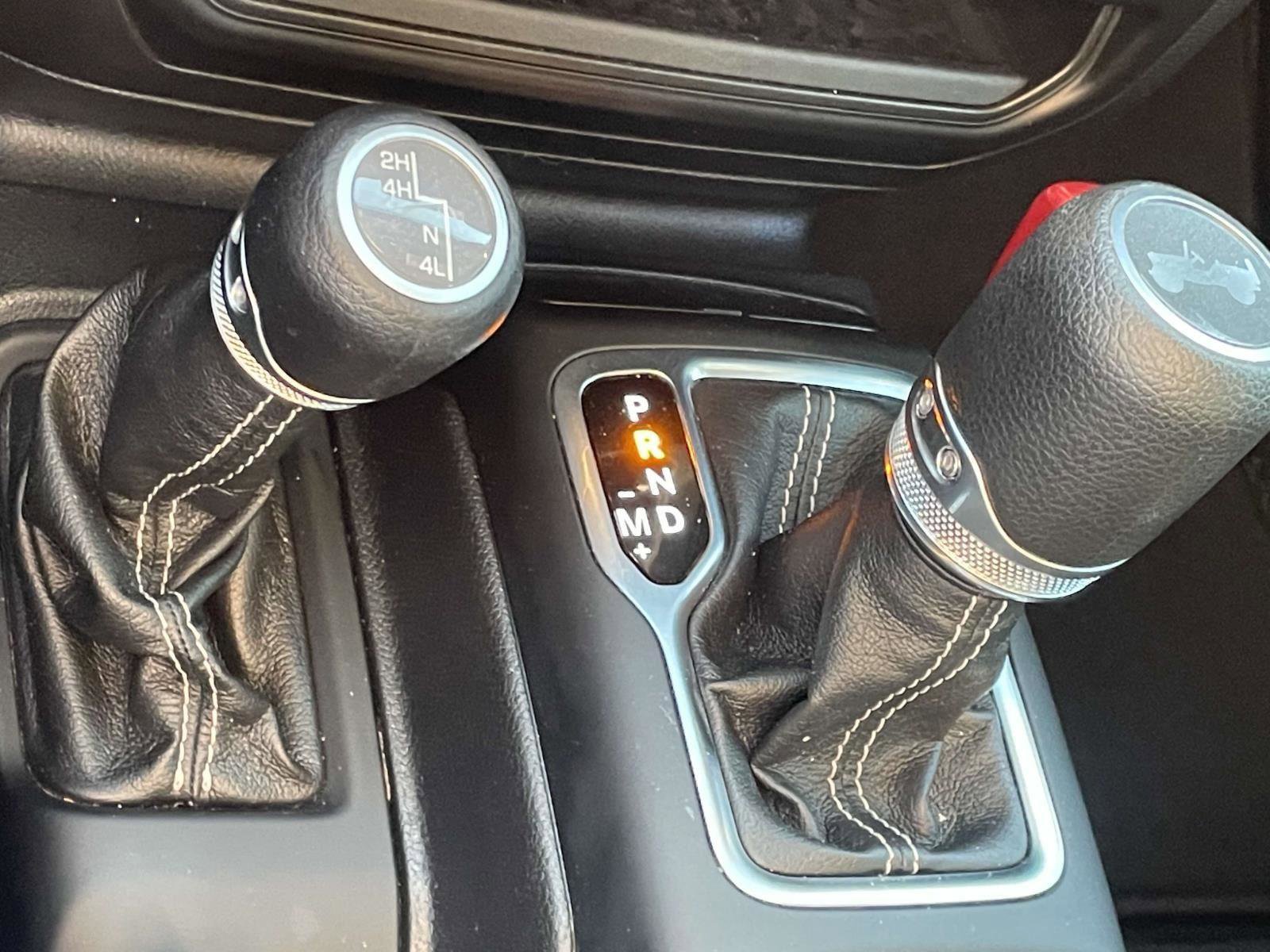 Used 2021 Jeep Wrangler Unlimited Sahara image 6