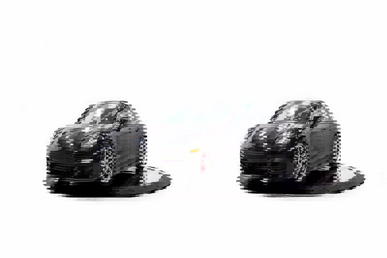 Certified 2022 Porsche Panamera 4S image 1