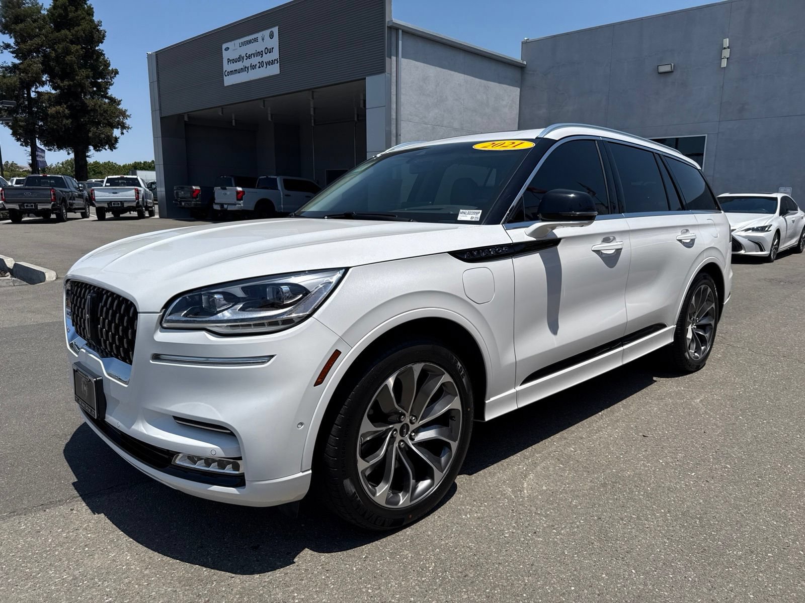 Certified 2021 Lincoln Aviator Grand Touring w/ Equipment Group 302A AWD/4WD image 1