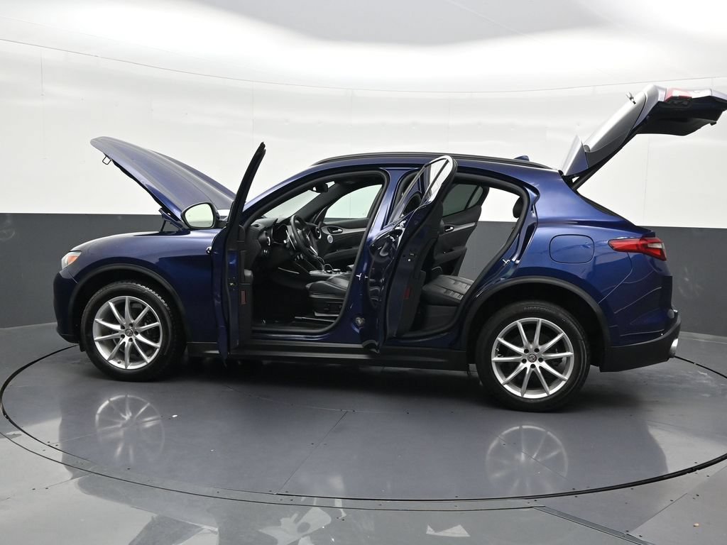 Used 2018 Alfa Romeo Stelvio Ti Sport AWD/4WD image 47