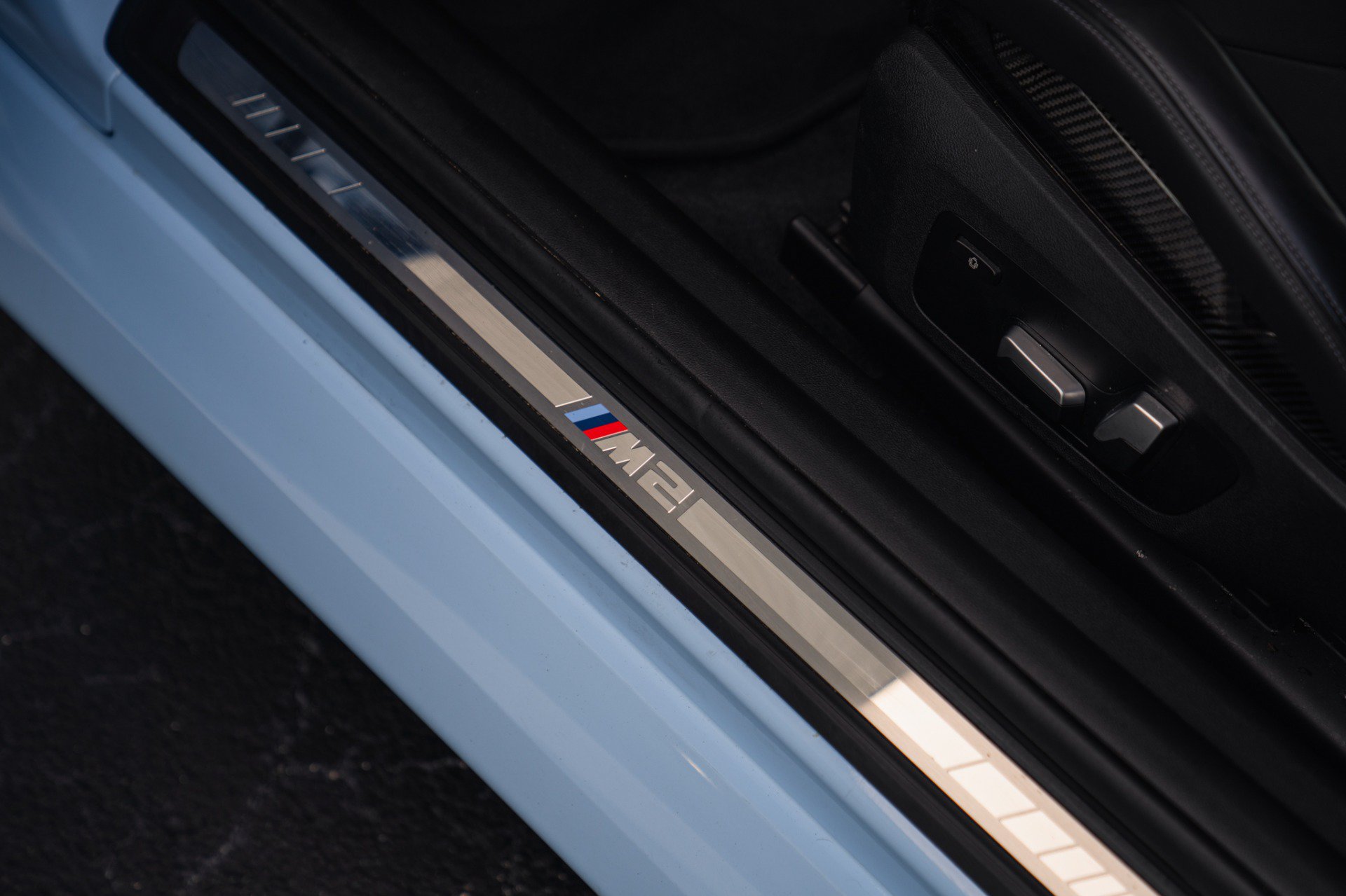 Used 2024 BMW M2 w/ Carbon Package RWD image 29