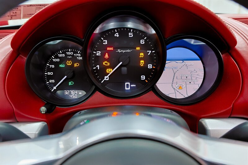 Used 2016 Porsche Boxster Spyder RWD image 92