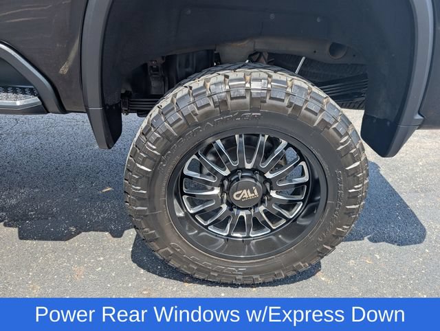 Used 2024 Chevrolet Silverado 2500 High Country w/ Technology Package AWD/4WD image 24