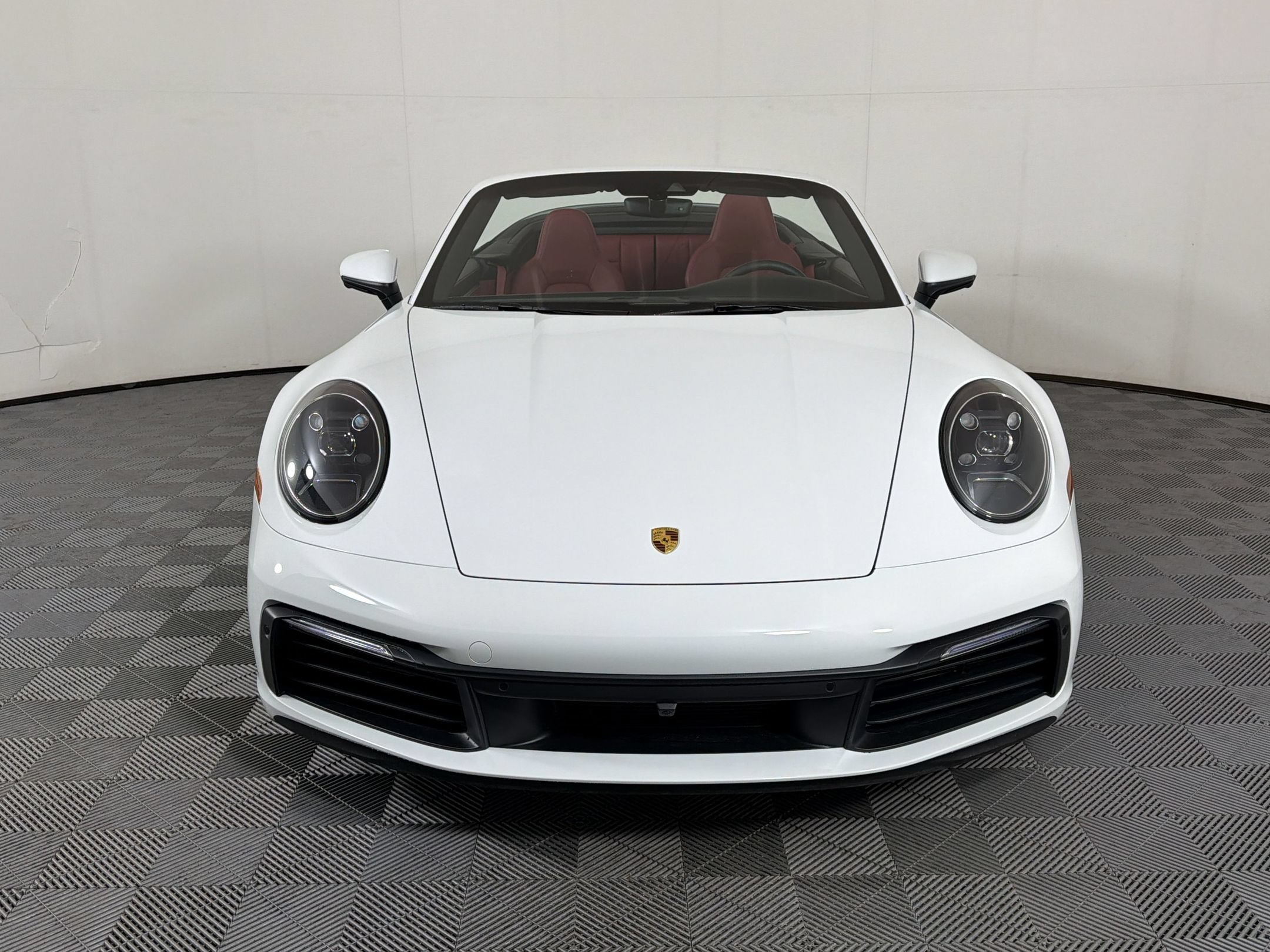 Certified 2024 Porsche 911 Carrera RWD image 7