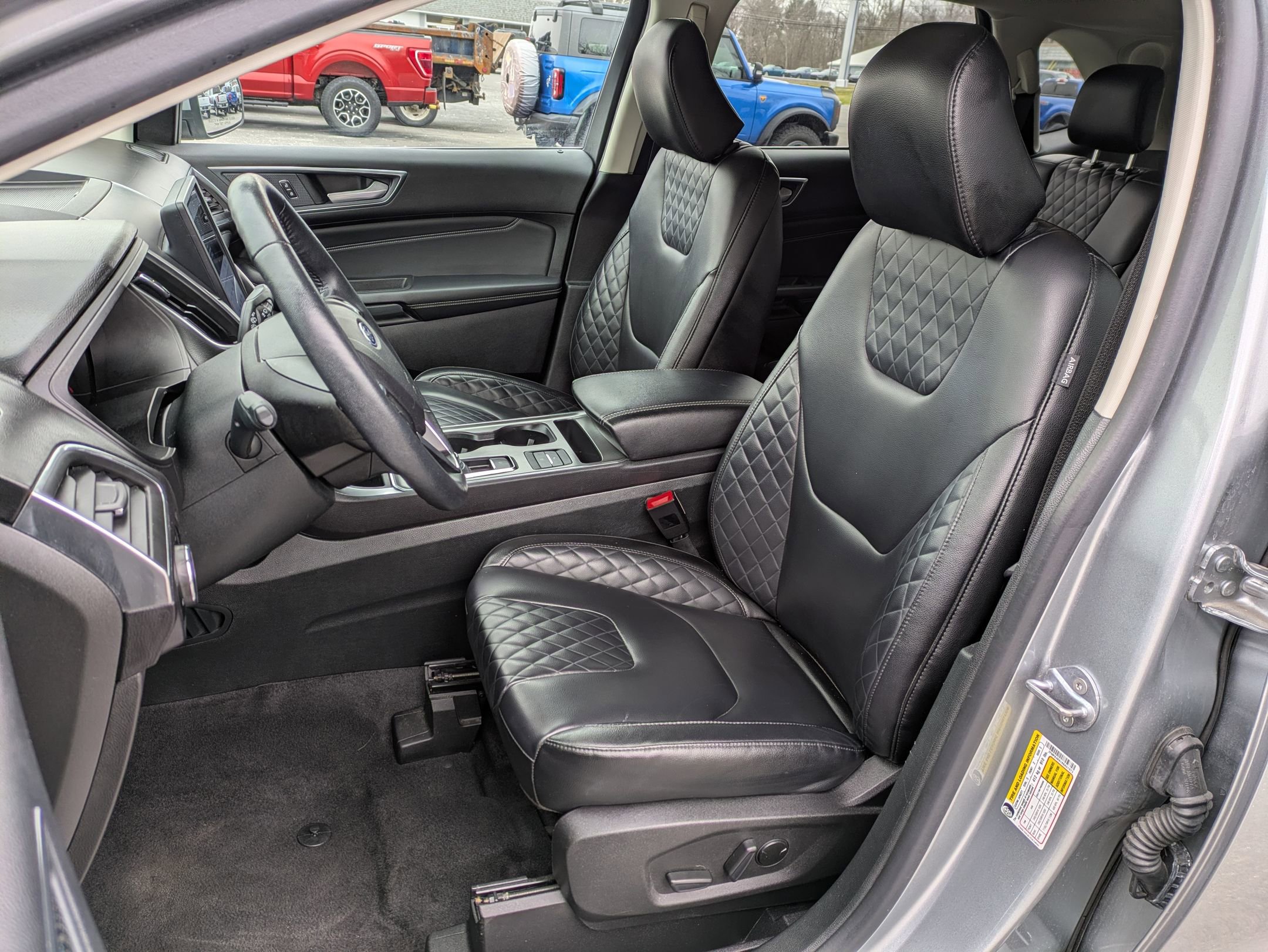 Used 2024 Ford Edge Titanium image 7