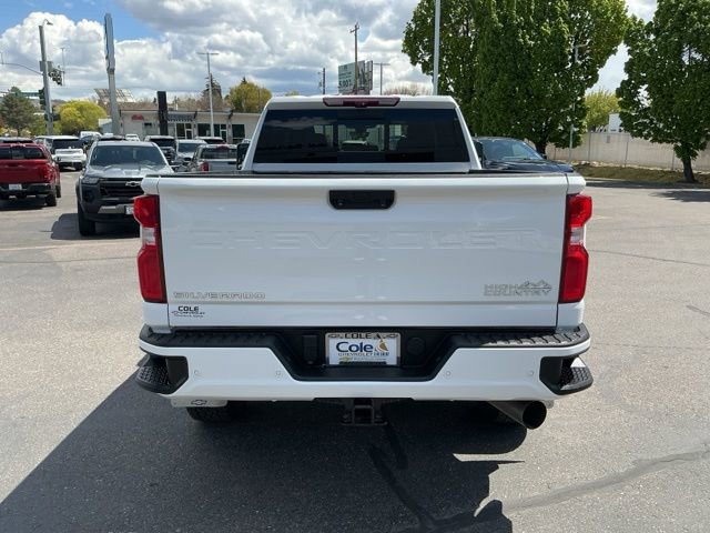 Used 2022 Chevrolet Silverado 3500 High Country w/ Technology Package AWD/4WD image 5
