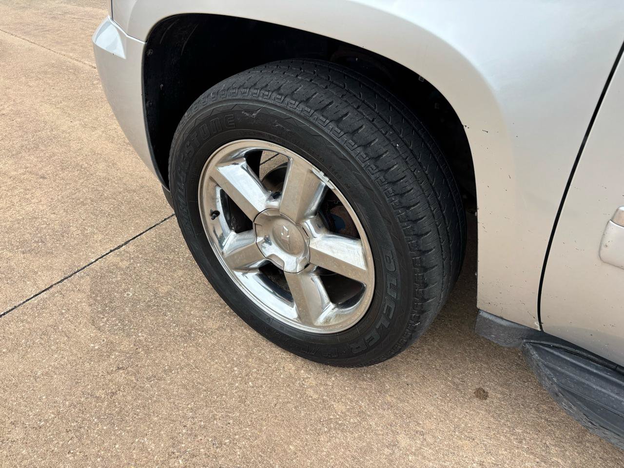 Used 2012 Chevrolet Avalanche LTZ AWD/4WD image 19
