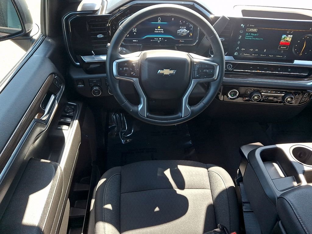 Used 2023 Chevrolet Silverado 1500 LT AWD/4WD image 11