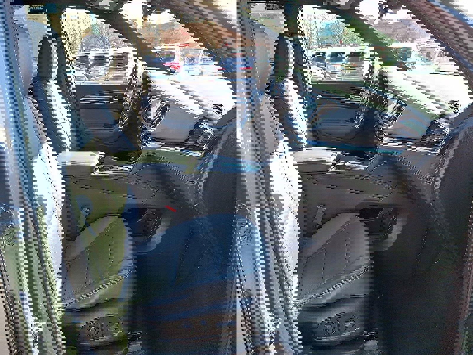 Certified 2023 Buick Enclave Essence w/ Experience Buick Package image 29