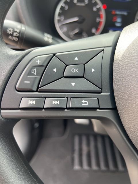 Used 2025 Nissan Sentra S image 12