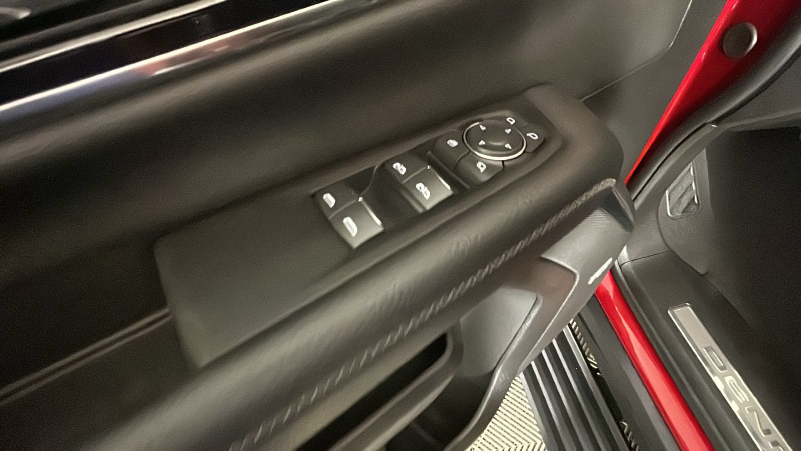 New 2026 GMC Yukon Denali w/ Sun & Power Step Package AWD/4WD image 13