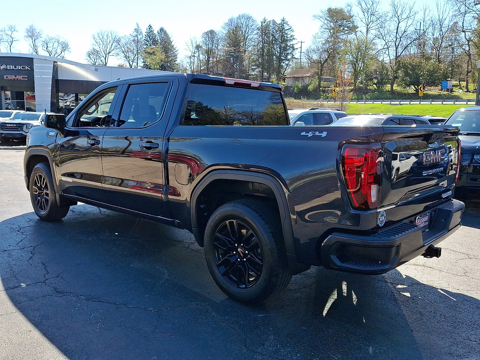 Used 2025 GMC Sierra 1500 Elevation AWD/4WD image 4