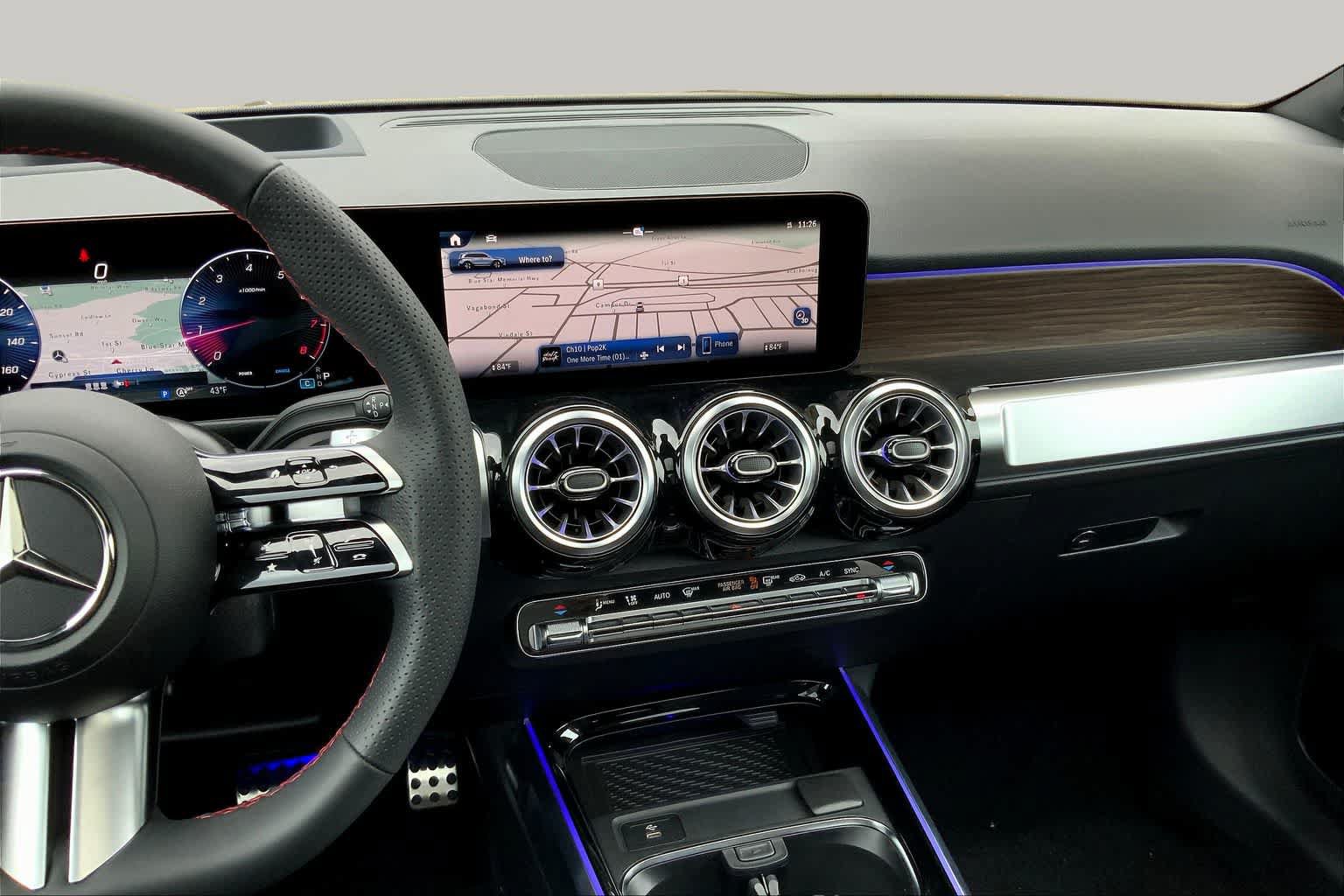 New 2026 Mercedes-Benz GLB 250 4MATIC image 6