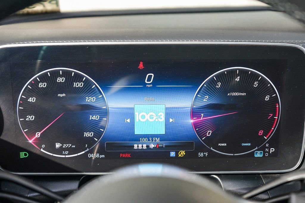 Used 2024 Mercedes-Benz GLC 300 image 21