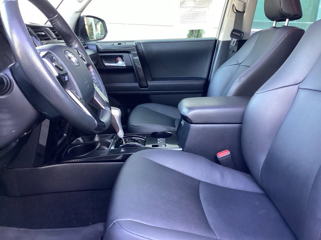 Certified 2024 Toyota 4Runner TRD Off-Road Premium w/ Moonroof Package AWD/4WD image 5
