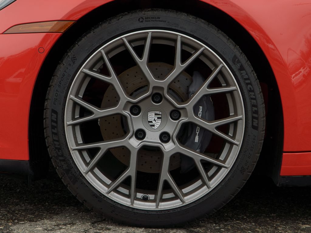 Used 2025 Porsche 911 Carrera RWD image 12