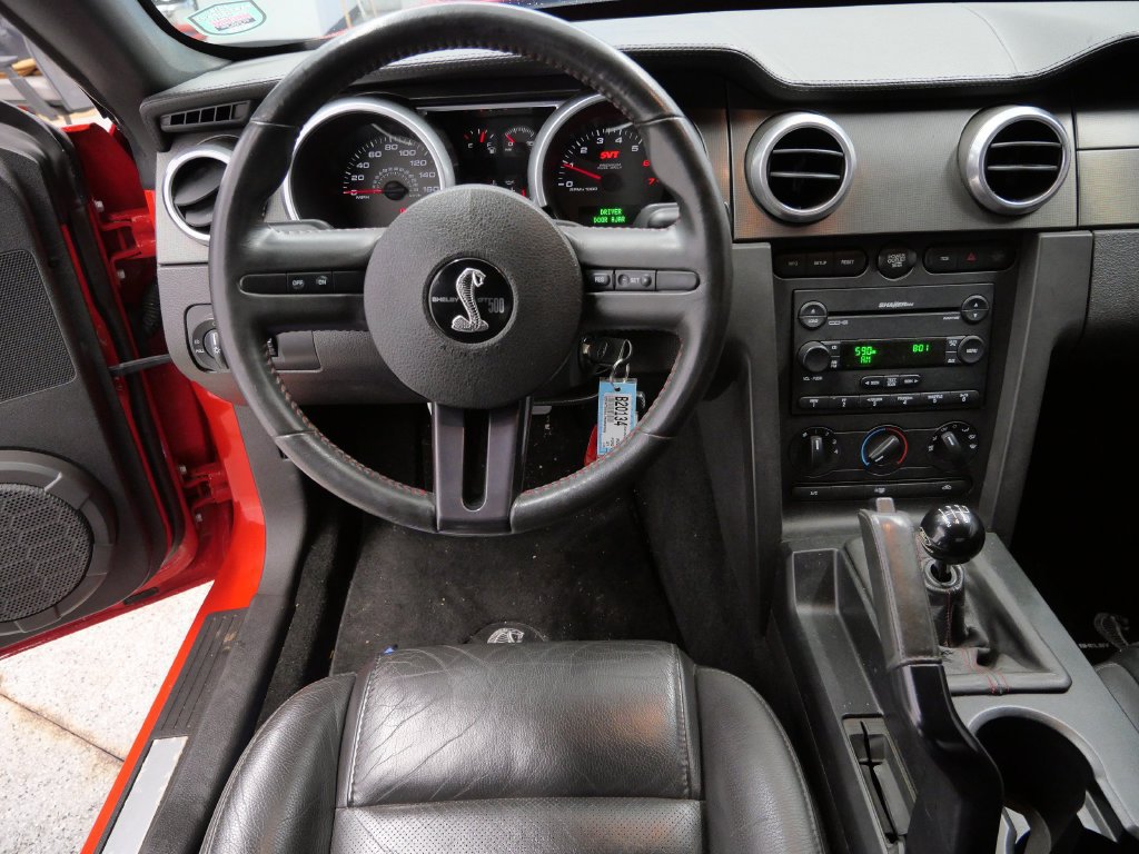 Used 2007 Ford Mustang Shelby GT500 RWD image 13