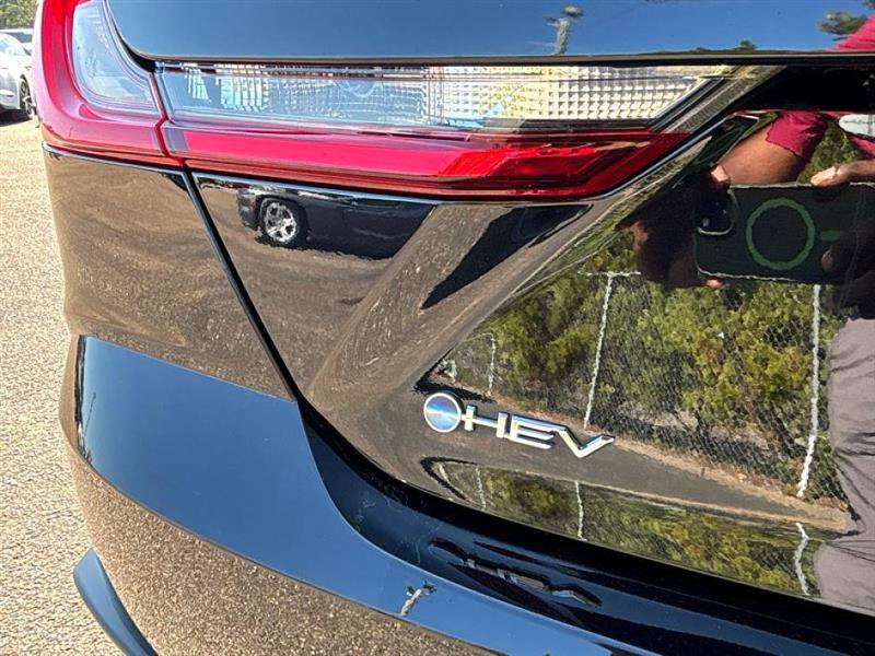 Used 2025 Toyota Camry SE image 39