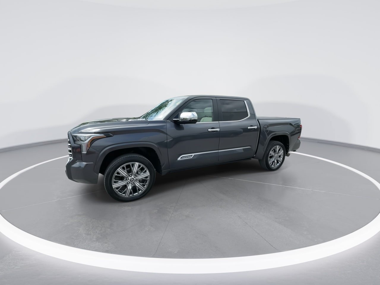 Used 2024 Toyota Tundra Capstone AWD/4WD image 9